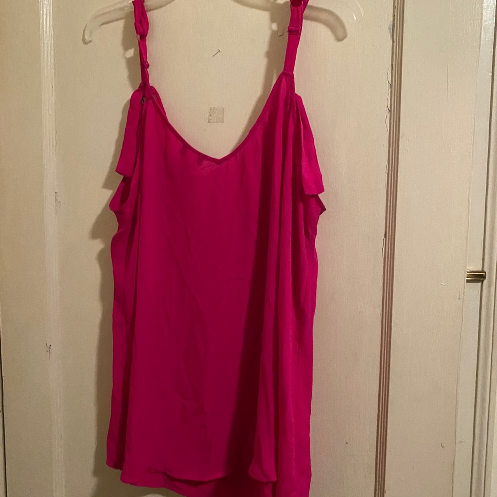 Pink flowy tank camisole